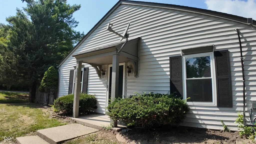 5938 Deerwood Indianapolis IN 46254