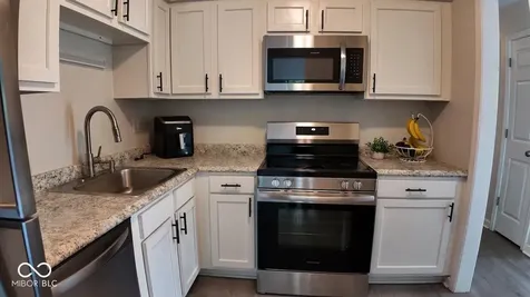 5938 Deerwood Indianapolis IN 46254