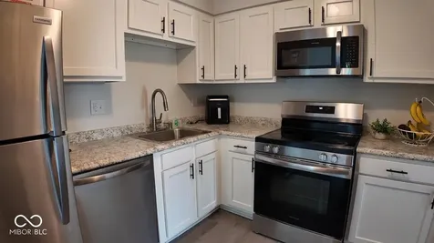 5938 Deerwood Indianapolis IN 46254