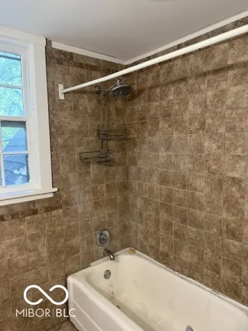 5685 Darwin Road West Terre Haute IN 47885