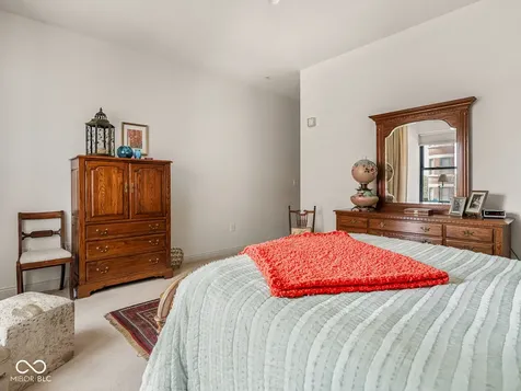 350 N Meridian Indianapolis IN 46204