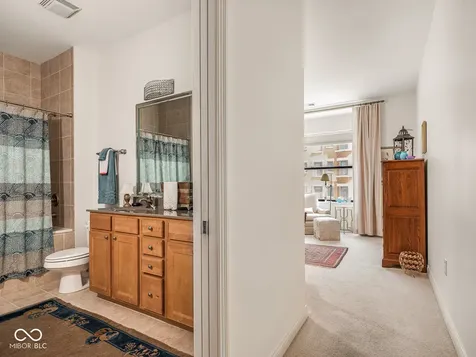 350 N Meridian Indianapolis IN 46204