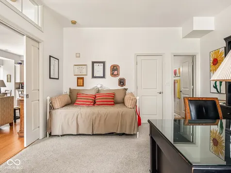 350 N Meridian Indianapolis IN 46204