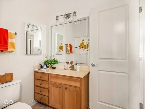 350 N Meridian Indianapolis IN 46204