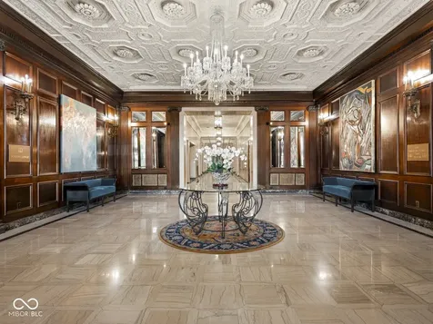 350 N Meridian Indianapolis IN 46204