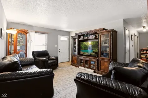10238 Sutters Court Indianapolis IN 46229