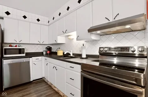 10238 Sutters Court Indianapolis IN 46229