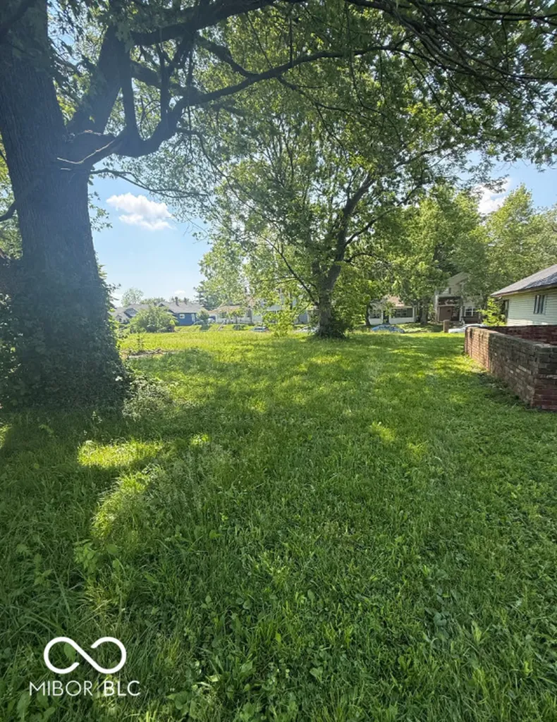 1350 W Roache Street Indianapolis IN 46208