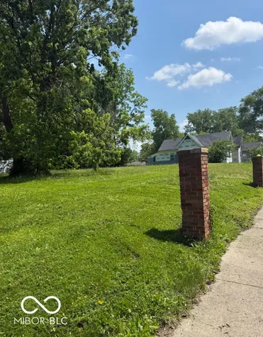 1350 W Roache Street Indianapolis IN 46208