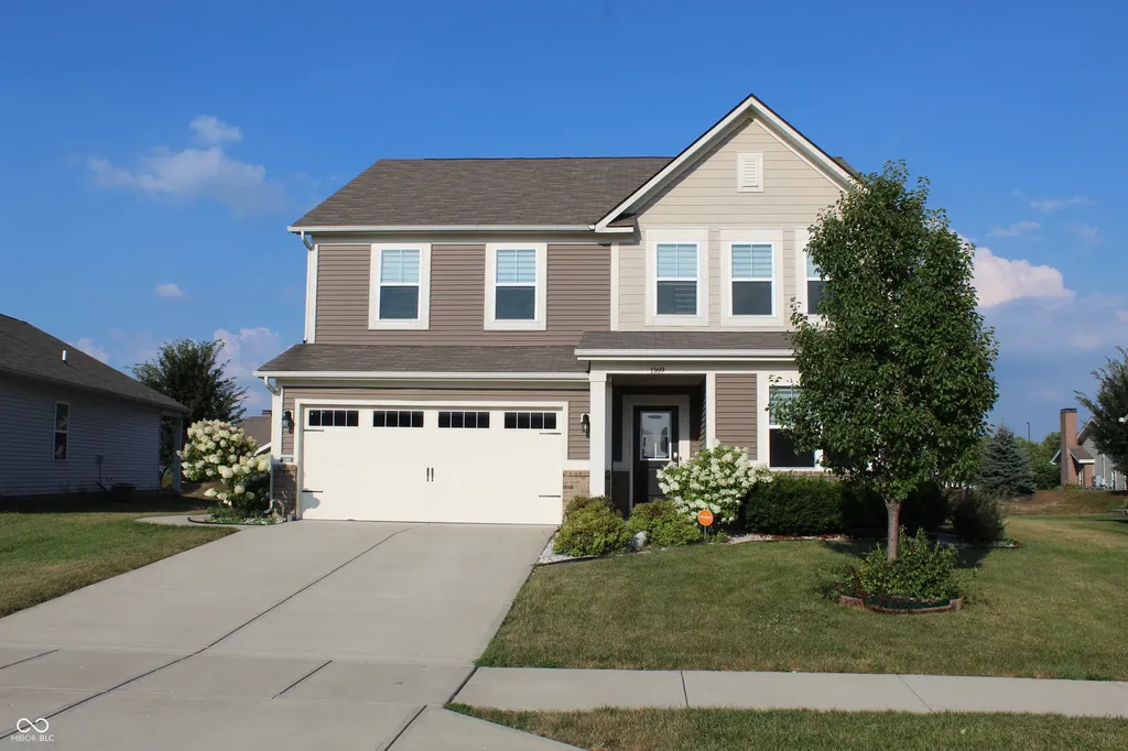1169 Meadowbank Lane Avon IN 46123