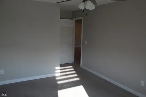 1169 Meadowbank Lane Avon IN 46123