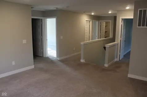 1169 Meadowbank Lane Avon IN 46123