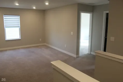 1169 Meadowbank Lane Avon IN 46123