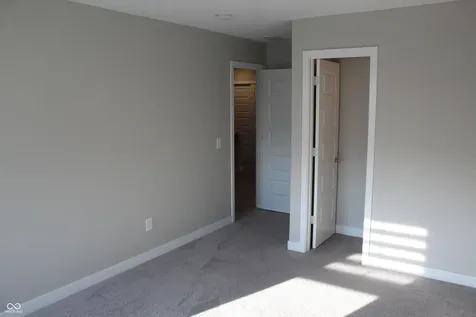 1169 Meadowbank Lane Avon IN 46123