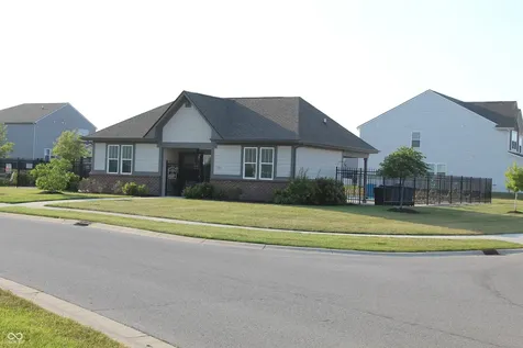 1169 Meadowbank Lane Avon IN 46123