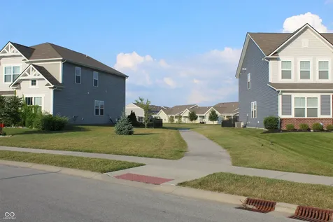 1169 Meadowbank Lane Avon IN 46123