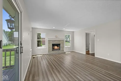 7975 Meadow Bend Circle Indianapolis IN 46259