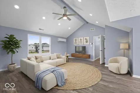 7975 Meadow Bend Circle Indianapolis IN 46259