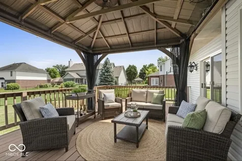 7975 Meadow Bend Circle Indianapolis IN 46259