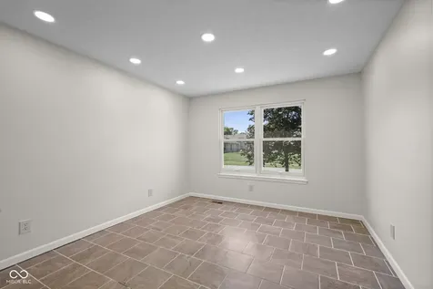 7975 Meadow Bend Circle Indianapolis IN 46259