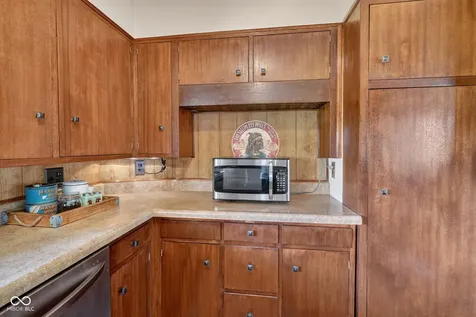 1220 S State Road 67 Pendleton IN 46064