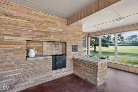 1220 S State Road 67 Pendleton IN 46064