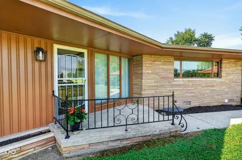 1220 S State Road 67 Pendleton IN 46064
