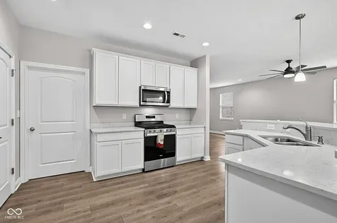 1019 Stallion Court Indianapolis IN 46260