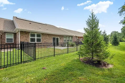 1019 Stallion Court Indianapolis IN 46260