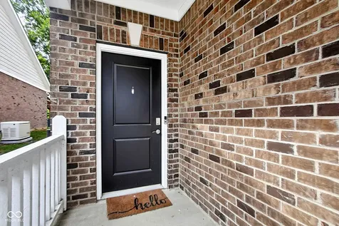 1019 Stallion Court Indianapolis IN 46260