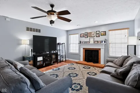 11803 Halle Drive Indianapolis IN 46229
