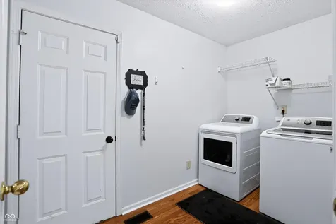 11803 Halle Drive Indianapolis IN 46229