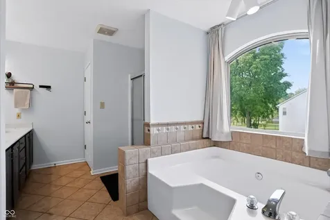 11803 Halle Drive Indianapolis IN 46229