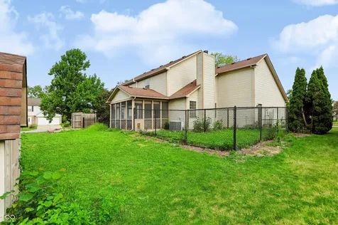 11803 Halle Drive Indianapolis IN 46229