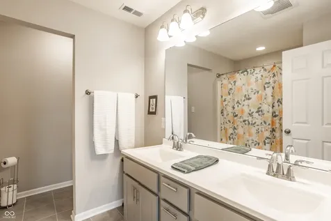 12297 Meyers Place Noblesville IN 46060