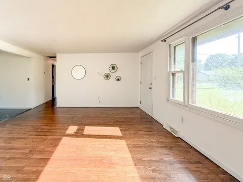 6191 N 200 W Columbus IN 47201