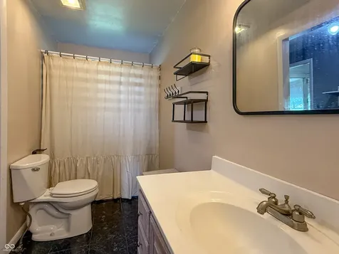 6191 N 200 W Columbus IN 47201
