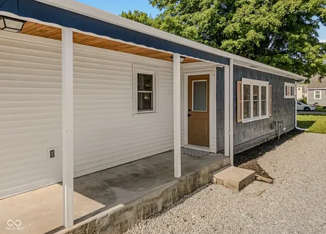 2007 Maple Street Columbus IN 47201