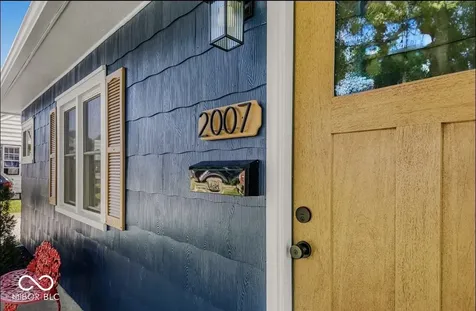2007 Maple Street Columbus IN 47201