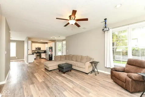 10043 Sanger Drive Fishers IN 46038