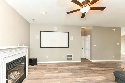 10043 Sanger Drive Fishers IN 46038