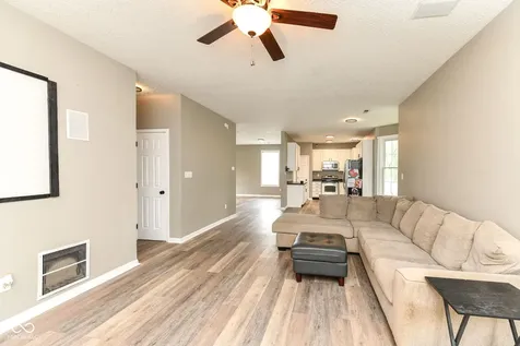 10043 Sanger Drive Fishers IN 46038