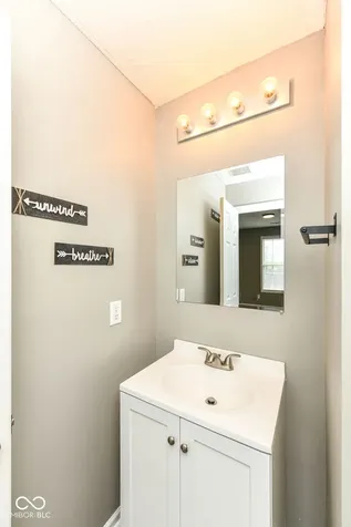 10043 Sanger Drive Fishers IN 46038