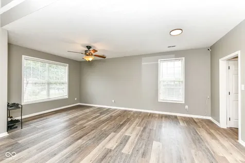 10043 Sanger Drive Fishers IN 46038