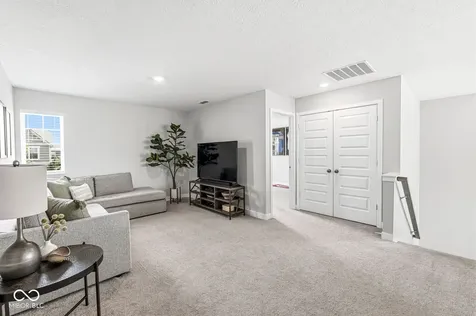 17331 Americana Crossing Noblesville IN 46060