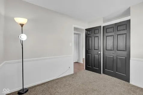 3006 Hawcreek Boulevard Columbus IN 47203