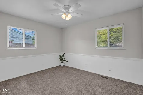 3006 Hawcreek Boulevard Columbus IN 47203