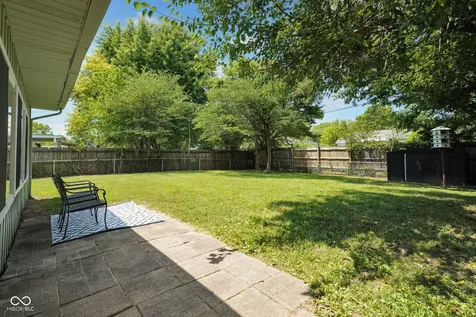 3006 Hawcreek Boulevard Columbus IN 47203