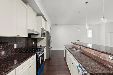 1121 Villa Indianapolis IN 46203