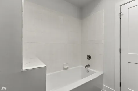1121 Villa Indianapolis IN 46203